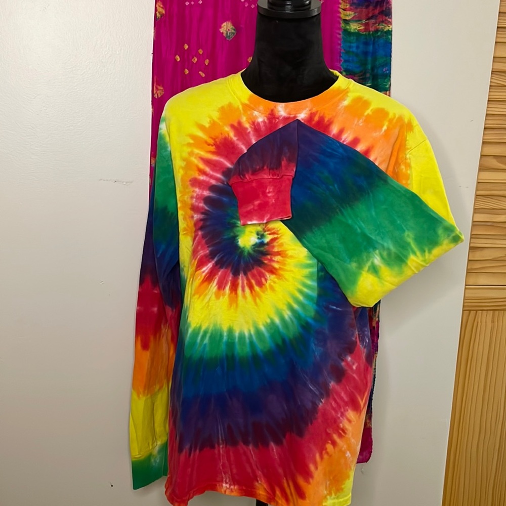 KOLOA SURF SHOP groovy tie dyed shirt- SZ M